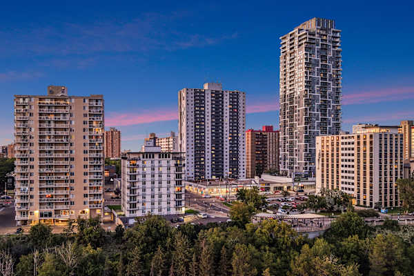 Pinnacle property